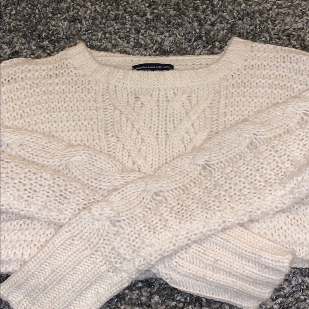 White American Eagle Sweater
